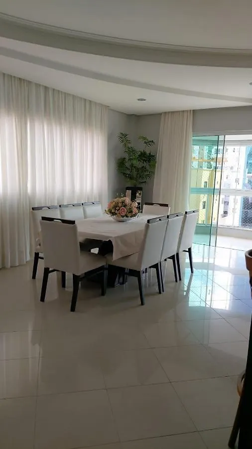 Apartamento em Meia Praia - Quadra Mar 3 Dormitórios 2 Suites Itapema