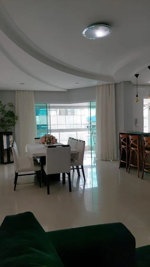 Apartamento em Meia Praia - Quadra Mar 3 Dormitórios 2 Suites Itapema